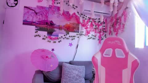          online show from March 11, 12:39 pm