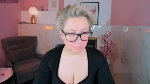 aneli_mira online show from March 27, 8:37 am