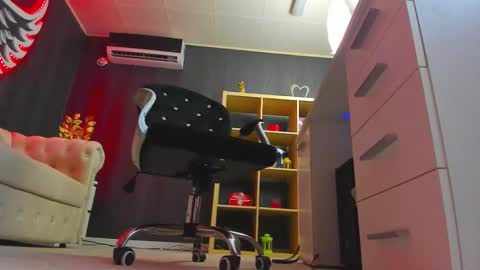 Anne online show from September 20, 5:38 pm