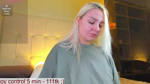 Anet Dream online show from April 4, 5:42 pm