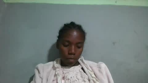 angeeliine online show from July 7, 11:47 am