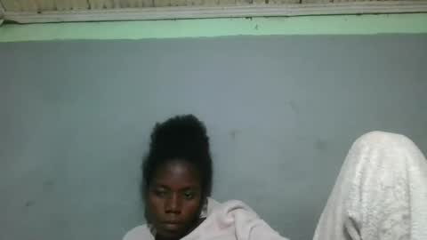 angeeliine online show from July 19, 6:54 pm