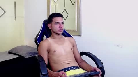 Angel Dusstt online show from November 25, 12:37 pm