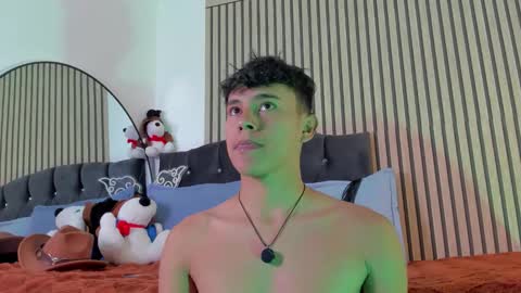 ngel Esteban  online show from February 18, 4:18 pm