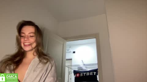 Snapshot of angel_from_sky chatting on January 25, 3:30 pm Greetings  Jess online show from January 25, 3:30 pm