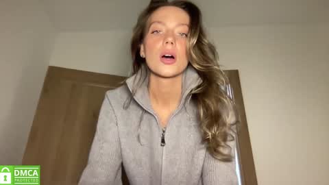 Snapshot of angel_from_sky chatting on October 13, 1:46 pm Greetings  Jess online show from October 13, 1:46 pm