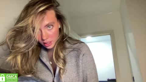 Snapshot of angel_from_sky chatting on February 9, 1:46 pm Greetings  Jess online show from February 9, 1:46 pm