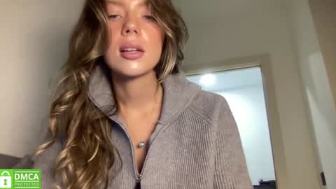 Snapshot of angel_from_sky chatting on September 9, 11:32 am Greetings  Jess online show from September 9, 11:32 am