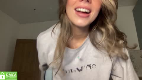 Snapshot of angel_from_sky chatting on September 25, 11:50 am Greetings  Jess online show from September 25, 11:50 am