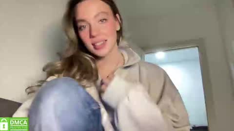 Snapshot of angel_from_sky chatting on February 12, 10:56 am Greetings  Jess online show from February 12, 10:56 am