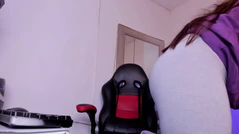 angel hardy online show from September 10, 10:49 am