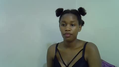 angel_mia5 online show from November 10, 6:43 pm