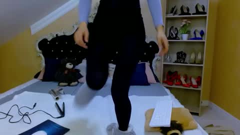 Ale online show from December 3, 2:22 pm