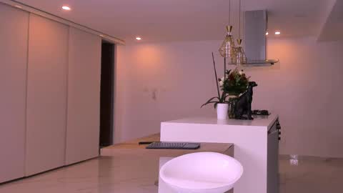 Angela Bonetti online show from March 21, 2:06 am