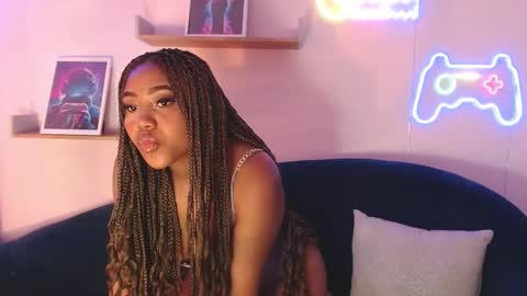 Angela Roberts online show from September 28, 5:22 pm