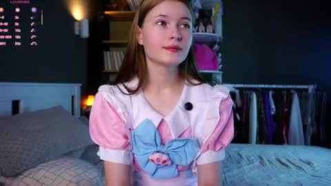 Mary online show from January 6, 11:25 am