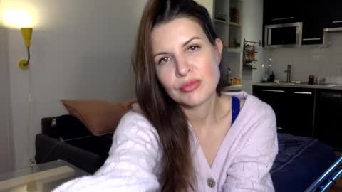 Angela online show from September 28, 4:05 pm