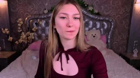 angelanabelle online show from April 15, 2:20 pm