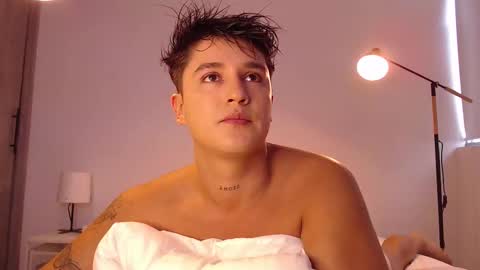 Angel online show from November 24, 7:01 pm