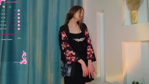 angelcryforme online show from October 15, 8:04 am