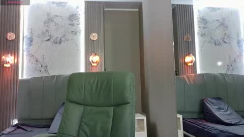 angel online show from November 17, 9:50 pm