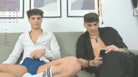 Frankie  online show from February 8, 5:39 pm