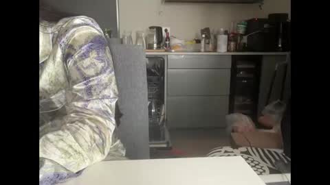 AngelHarly online show from October 24, 8:48 am