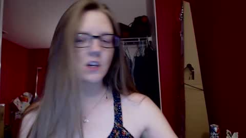 AngelicAngel online show from March 6, 6:30 am