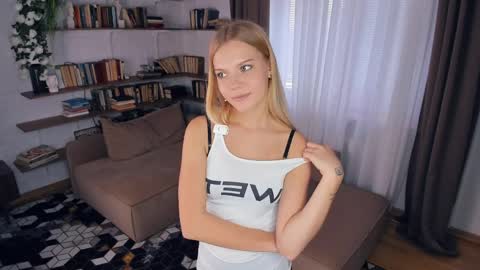 Alice WOW online show from March 30, 9:20 am