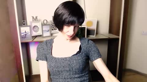 Angelina online show from November 28, 1:51 pm