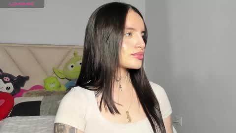 Angeline Smith  online show from March 20, 6:07 am