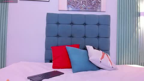 angel online show from December 17, 11:44 pm