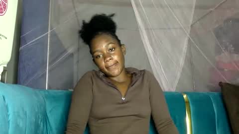 angelkyla online show from November 17, 5:54 am