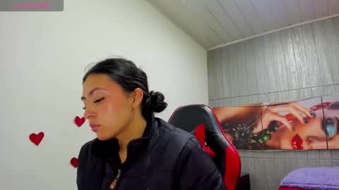 Angell cooper8 online show from March 18, 12:22 pm