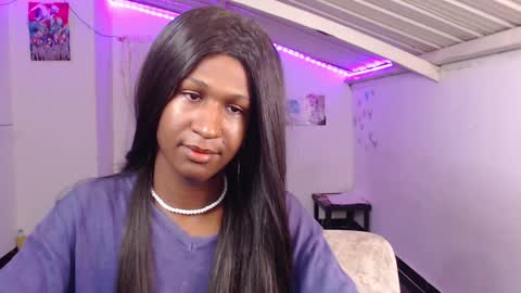 Snapshot of angell_dustt chatting on December 9, 12:34 am Danielle online show from December 9, 12:34 am