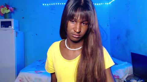 Snapshot of angell_dustt chatting on September 20, 1:52 am Danielle online show from September 20, 1:52 am
