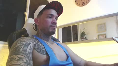 angellatino0 online show from February 25, 5:19 am