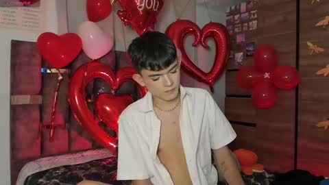 Angelo I work from home this is my room  online show from February 15, 4:58 am