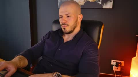 BlackWolf online show from April 18, 11:01 am