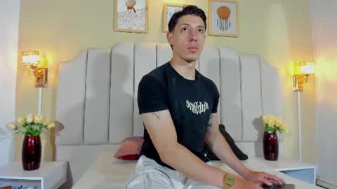 Angel Beaumont online show from July 14, 11:15 am
