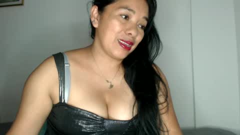 rebeca online show from June 27, 8:04 pm
