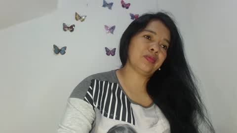 rebeca online show from July 30, 12:33 am