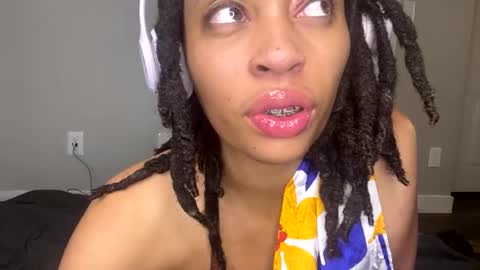 angelsosweeeet online show from October 27, 7:08 am