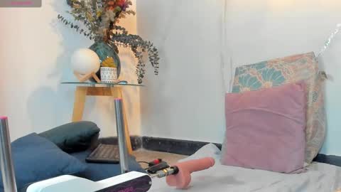 ANGIE online show from March 1, 5:38 pm