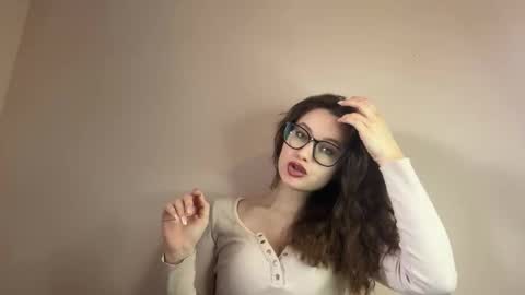 Lisa online show from October 8, 11:05 am