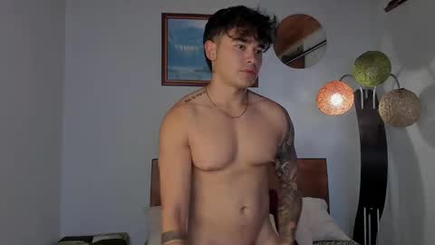 Snapshot of angelx_fox chatting on January 10, 12:17 am Angel Fox online show from January 10, 12:17 am