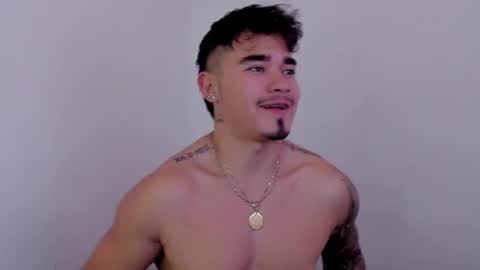 Snapshot of angelx_fox chatting on September 11, 4:41 pm Angel Fox online show from September 11, 4:41 pm