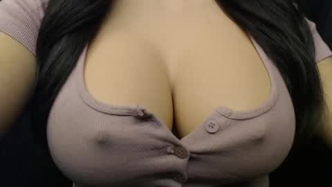 Angelyn online show from November 4, 1:12 pm