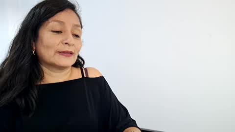 Angie online show from March 10, 10:02 pm