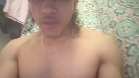 angrychicks83 online show from May 1, 12:32 pm